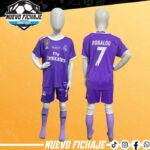 Cristiano Ronaldo niño retro Real Madrid 16/17 visita