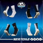 Medias Antideslizantes Nike/Adidas 15.5 cm alto x 23 cm planta