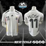 Klose Adulto Alemania 06/06 Local