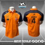 Norris McLaren F1 naranja tipo polo