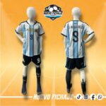 Julian Alvarez niño Argentina 26/26 Local