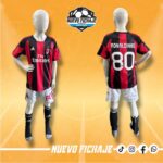 Ronaldinho niño AC Milan 10/11 Local