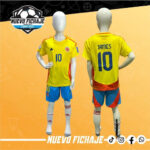 James Rodríguez Colombia niño 24/24  local